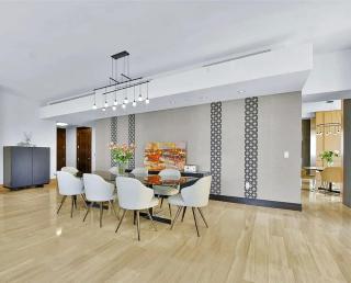 High-Rise Luxury Residence with Panoramic Ocean Views - 1