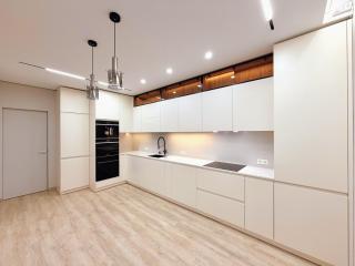 Luxury Design - Spacious - Easy Downtown Access - 7