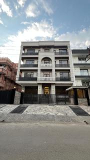 Saltstayz Premier- Sector 26 Noida - 4