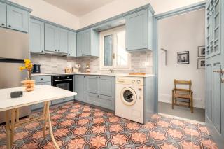 Dafni Local Style, 1 Min from Main Beach - 0