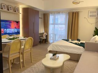 Stylish Studio Near Venice mall , Wi-Fi - 8