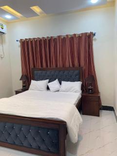 Pioneer lodges and City View Guest house - 3