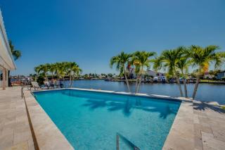2 Waterfront Villas, Dual Pools, Gulf Access & Tiki Hut Escape - Everlasting Paradise - Roelens - 5