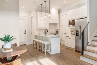 Brand New Upscale Townhome in Heart of Lafayette - 9