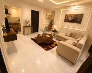 Luxury 2 BHK Apartment in Faisalabad Self Check-in - 0