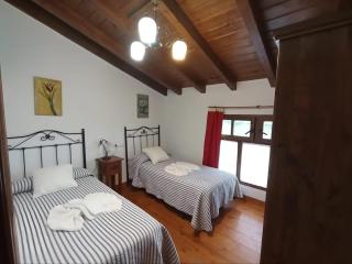 APARTAMENTOS MARIAJE - 1