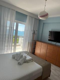 Peramos Luxury 2 - 5