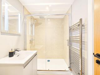 NEW Tewkesbury Retreat by Signature Stays - 6