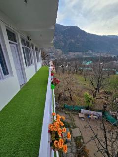 Flura Casa By Navneet Tourist - 2