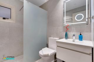 AirBnSea City Centre Side Sea view Apartments - 4