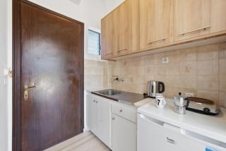 Alexandra Studio 4 - 6