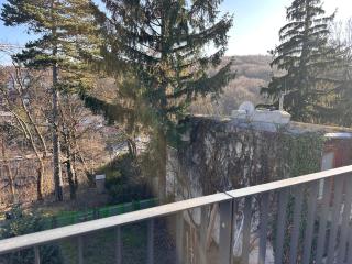 BRAND NEW exclusive apartment - parking included - 9