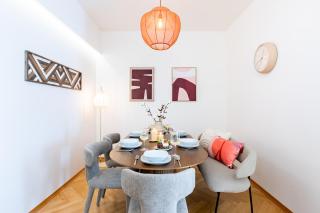 Prague Days - Spacious 3BDR Apartment with Workspace, AC in New Town - 7