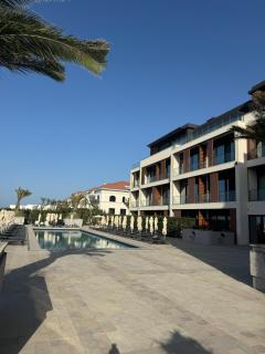 White Residence By Sea Breeze - 6