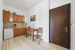 Alexandra Apartment 9 - 6