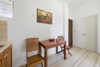 Alexandra Apartment 9 - 5