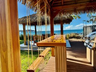 Luxury Beachfront Estate w Private Chef, Full StaffConcierge Resort Amenities - 2