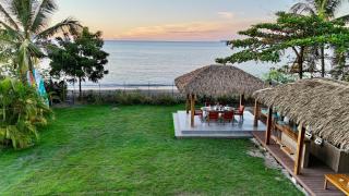 Luxury Beachfront Estate w Private Chef, Full StaffConcierge Resort Amenities - 1