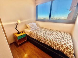 Espectacular con dos estacionamientos - 1