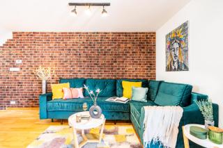 Prague Days - Two Bedroom Apartment with Balcony, Grill, Projector & Netflix - 2
