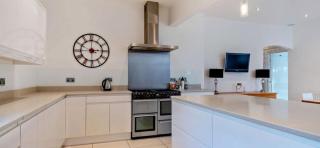 7 bedroom Large Edwardian family home - 7