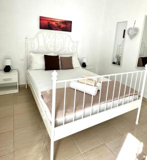 Calypso House - 3