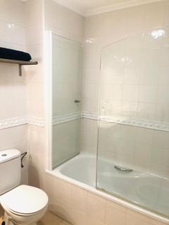 Costa Blanca Beach Apartment with Sunny Balcony & Pool - 4