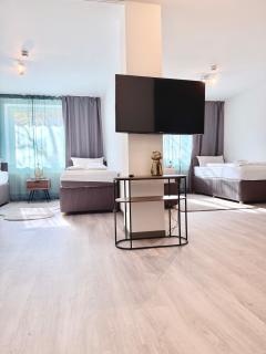 Blumenhaller Boardinghouse - 8