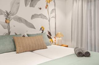 Bayside Signature - Luxury Beachfront Apartment - 4