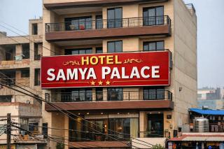 Hotel Samya Palace - 4