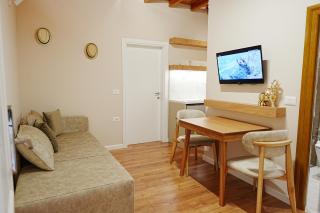 Arial Penthouse Suites - Vlorë - 3