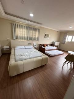 Johnnys motel hotel - 9