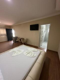 Johnnys motel hotel - 5