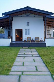 Luxury 2BHK Villa in Coimbatore with Lawn - 3