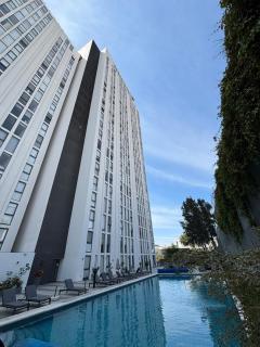 Luxury Apartment Near Akron Pool Gym & Rooftop - 5