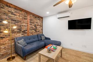 Midtown Museums, Montrose Apt- WiFi-Parking M2 - 8