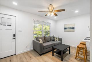 Comfy Montrose Flat -Midtown -Downtown -WiFi M7 - 8