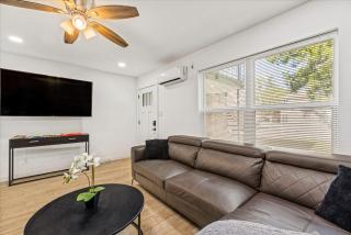 Montrose Apt Near Museums Midtown Downtown M4 - 9