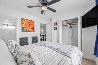 Near East Downtown -WiFi TVs - Games - Pets V4 - 9