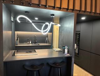 Iso Roobertinkatu B - Picturesque Area in Helsinki Center Apartment - 4