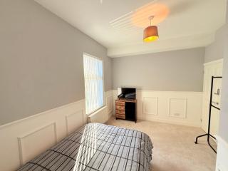 Two well presented En-Suite bedrooms for rent - 3