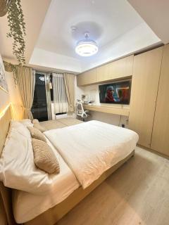 2 Bed Studio with Panoramic Sunrise View & BigBalcony - 8