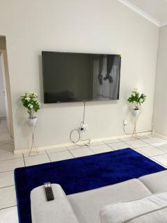 13 on Kelvin Grove - 8