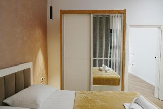 Arial Trinity Suites - 8