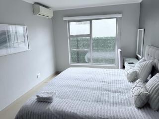 Major Executive Suites - 9