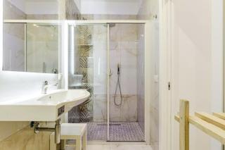 Central - Golden House - Naples - 6
