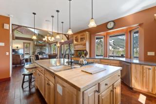 Sunrise Ski Haus - 3