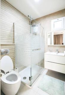 Mordern 4 Bedroom Apartment - 3