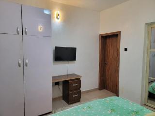 1bed flat , close to the Airport , Isolo lagos , ground floor - 2