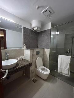 Experience The Art of Luxury living in Gold Crest Mall DHA Lahore - 1